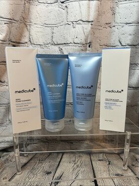 4.9 ⭐️ Product!! Medicube Zero Pore Cleanser Set- Sealed!!